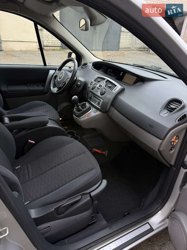 Минивэн Renault Scenic 2007 в Чернигове