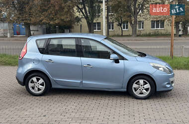 Минивэн Renault Scenic 2010 в 