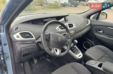 Минивэн Renault Scenic 2010 в 