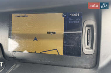 Минивэн Renault Scenic 2010 в 