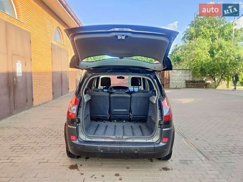 Минивэн Renault Scenic 2008 в Нежине