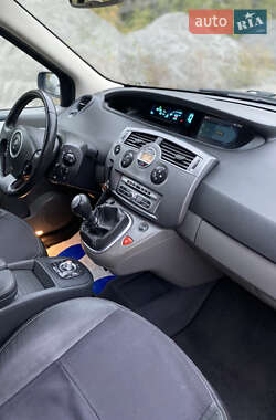 Минивэн Renault Scenic 2008 в 