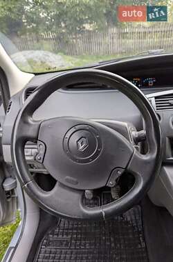 Минивэн Renault Scenic 2005 в 