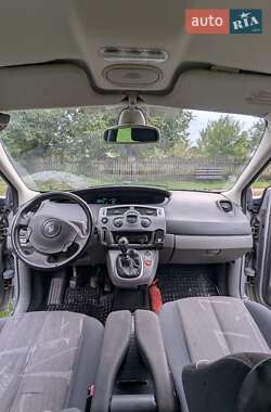 Минивэн Renault Scenic 2005 в 