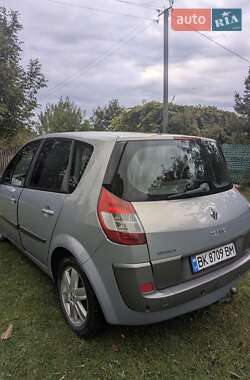 Минивэн Renault Scenic 2005 в 