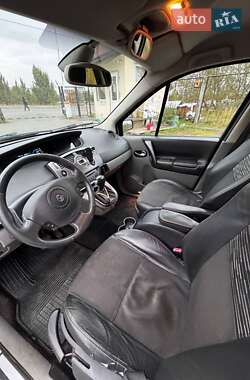 Минивэн Renault Scenic 2005 в 