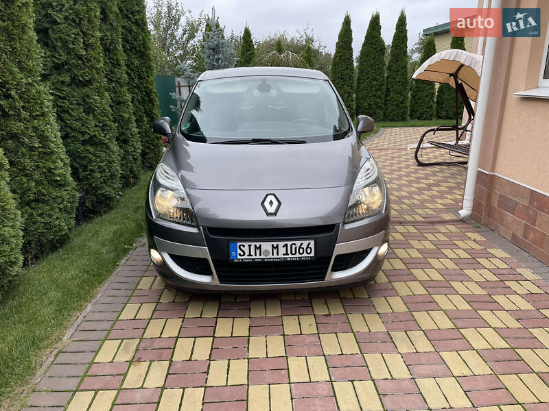 Минивэн Renault Scenic 2011 в Виннице