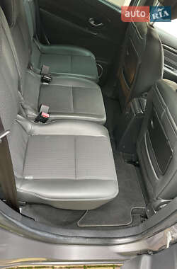 Минивэн Renault Scenic 2011 в 