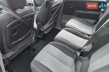 Минивэн Renault Scenic 2004 в 