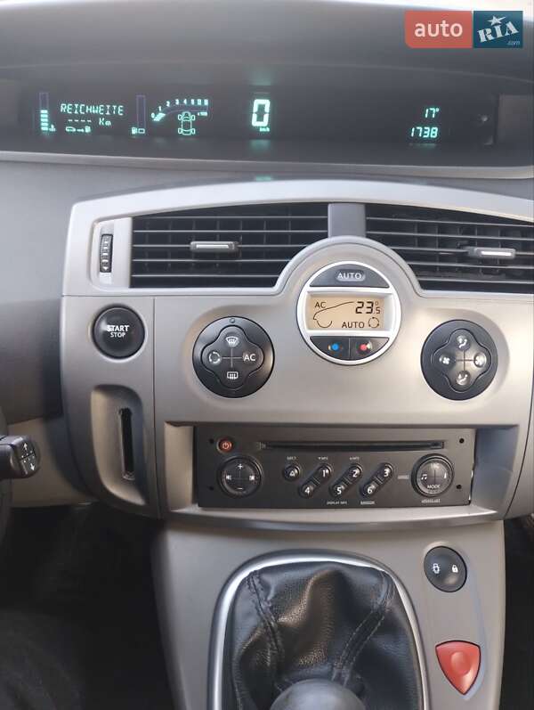 Минивэн Renault Scenic 2007 в Марганце