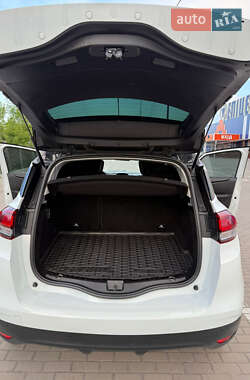Минивэн Renault Scenic 2017 в 