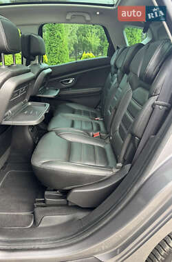 Минивэн Renault Scenic 2016 в 