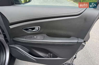 Минивэн Renault Scenic 2016 в 