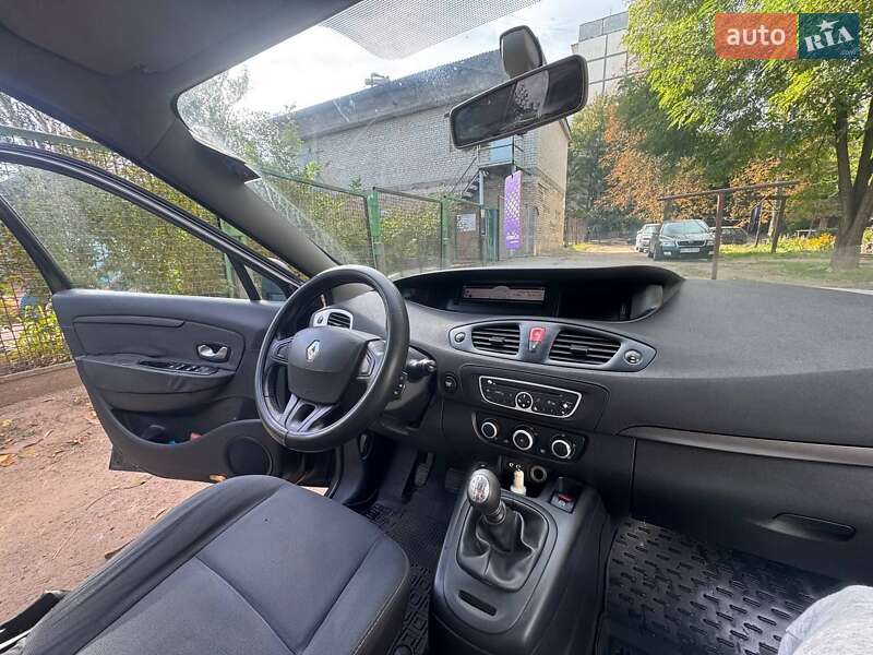 Мінівен Renault Scenic 2010 в Запоріжжі