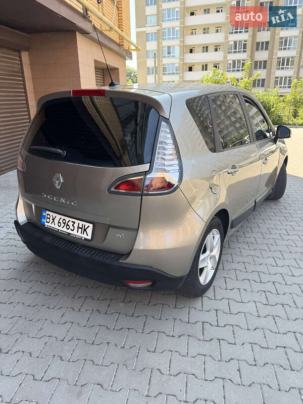 Renault Scenic 2012