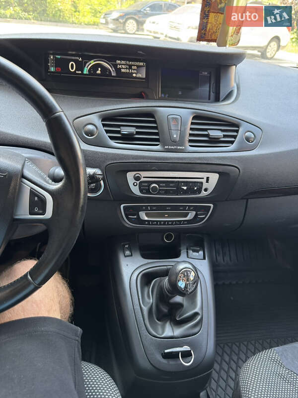 Минивэн Renault Scenic 2012 в Хмельницком