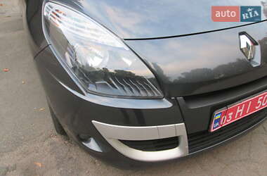 Мінівен Renault Scenic 2009 в 