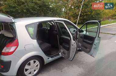 Минивэн Renault Scenic 2003 в 