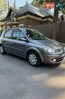 Минивэн Renault Scenic 2009 в 