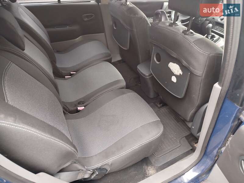 Минивэн Renault Scenic 2005 в Житомире
