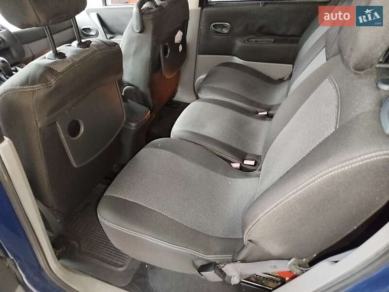 Минивэн Renault Scenic 2005 в Житомире