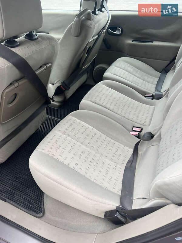 Минивэн Renault Scenic 2004 в Соснице