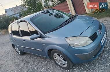 Минивэн Renault Scenic 2004 в 