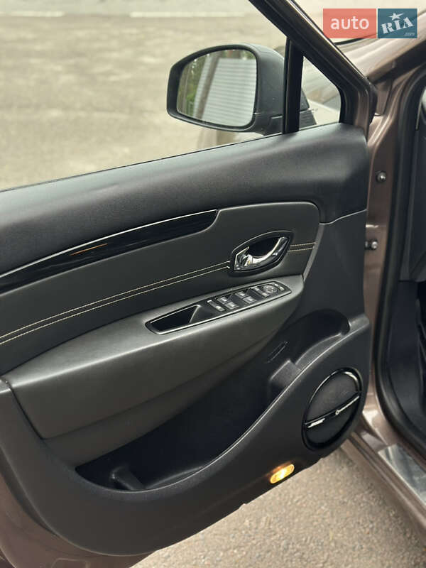 Минивэн Renault Scenic 2012 в Виннице