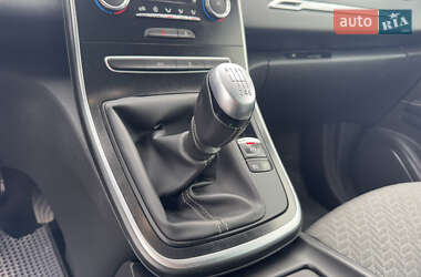 Минивэн Renault Scenic 2021 в 