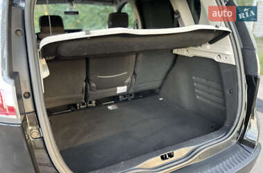 Минивэн Renault Scenic 2015 в 