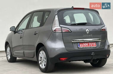 Минивэн Renault Scenic 2012 в 