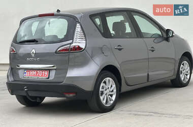 Минивэн Renault Scenic 2012 в 