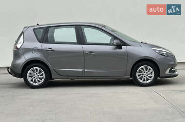 Минивэн Renault Scenic 2012 в 
