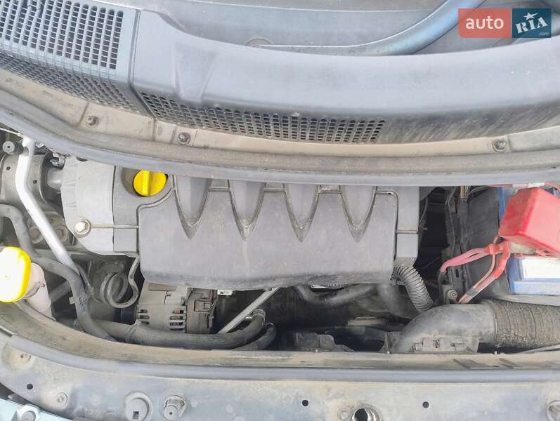 Мінівен Renault Scenic 2006 в Бурштині фото 18 Мінівен Renault Scenic 2006 в Бурштині
