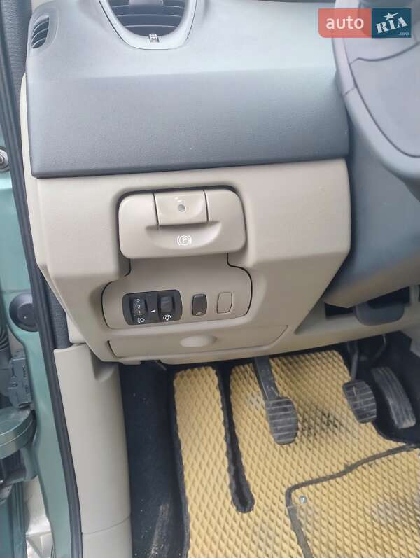 Мінівен Renault Scenic 2006 в Бурштині фото 13 Мінівен Renault Scenic 2006 в Бурштині