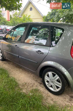 Минивэн Renault Scenic 2003 в 