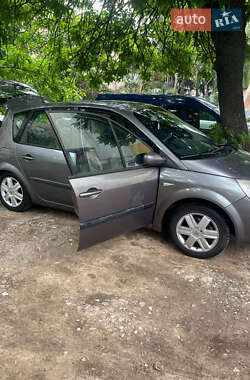 Минивэн Renault Scenic 2003 в 