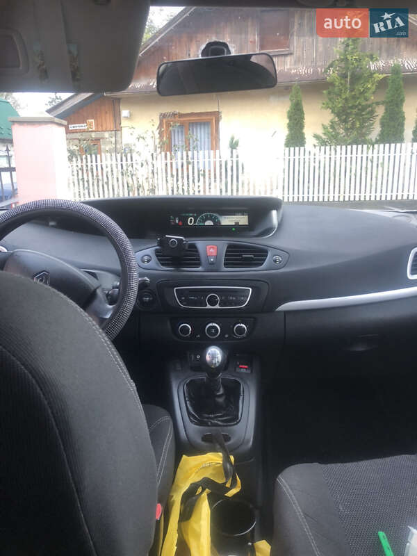 Минивэн Renault Scenic 2011 в Перегинском фото 13 Минивэн Renault Scenic 2011 в Перегинском