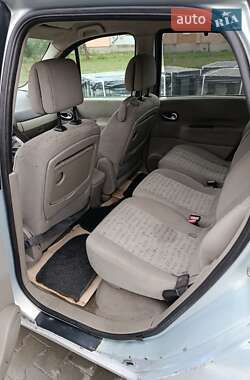 Минивэн Renault Scenic 2004 в 