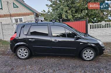 Минивэн Renault Scenic 2009 в 