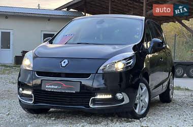 Минивэн Renault Scenic 2012 в 