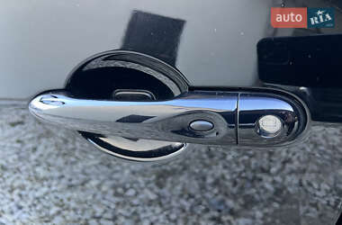 Минивэн Renault Scenic 2012 в 