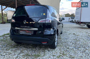 Минивэн Renault Scenic 2012 в 