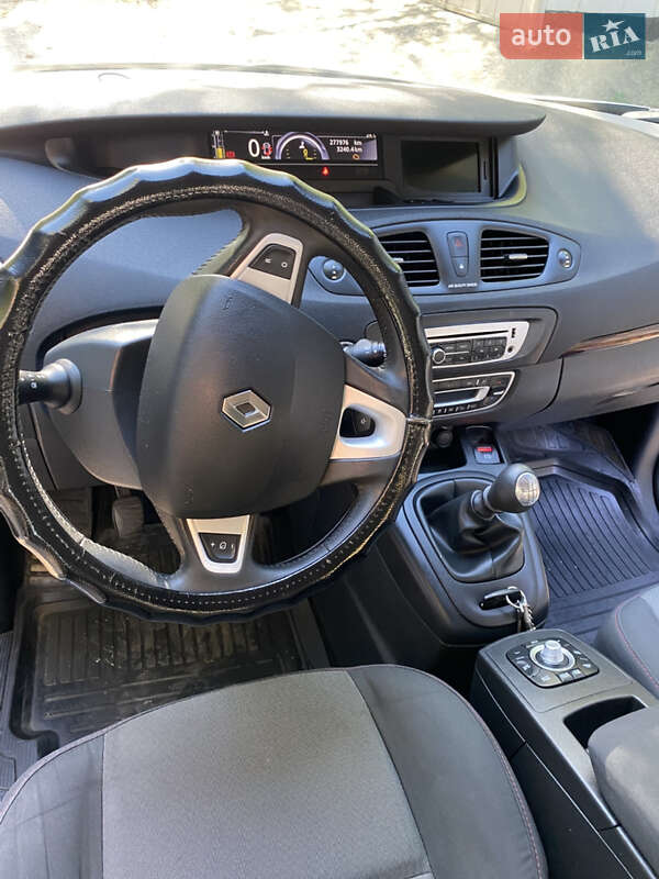 Универсал Renault Scenic 2012 в Днепре