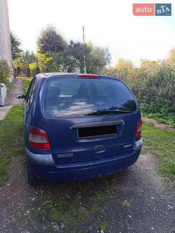 Минивэн Renault Scenic 2001 в Калуше