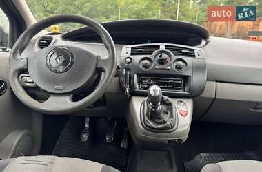 Минивэн Renault Scenic 2004 в 