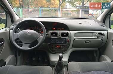 Минивэн Renault Scenic 2003 в 