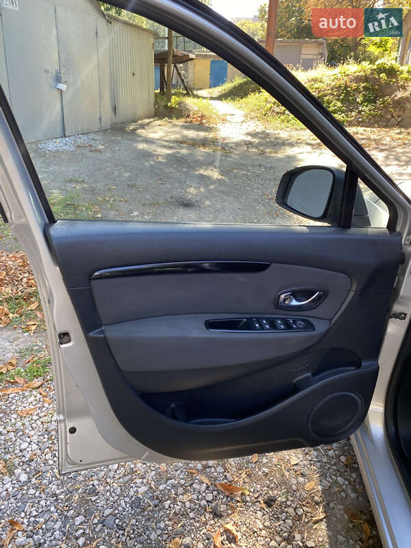 Универсал Renault Scenic 2012 в Днепре