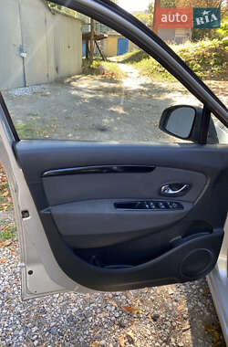 Универсал Renault Scenic 2012 в 