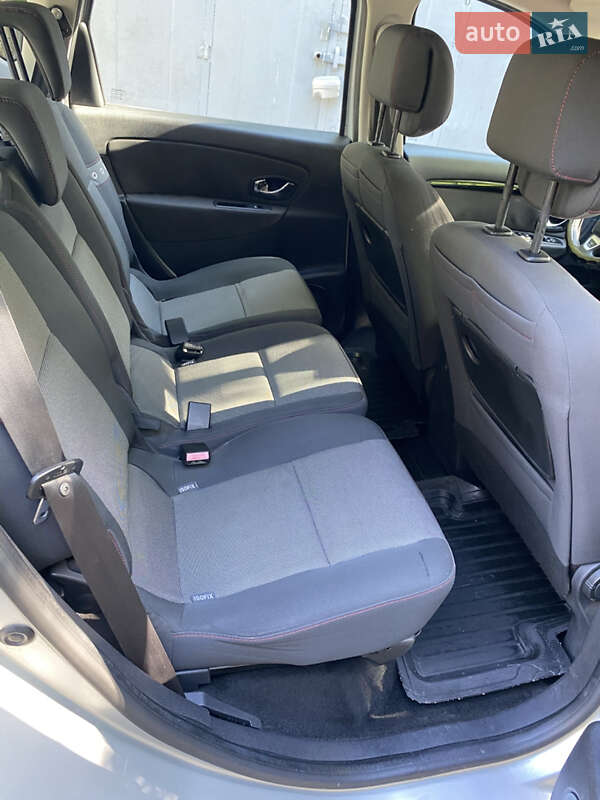 Универсал Renault Scenic 2012 в Днепре